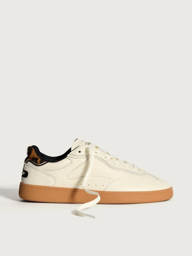 Alley Off White
