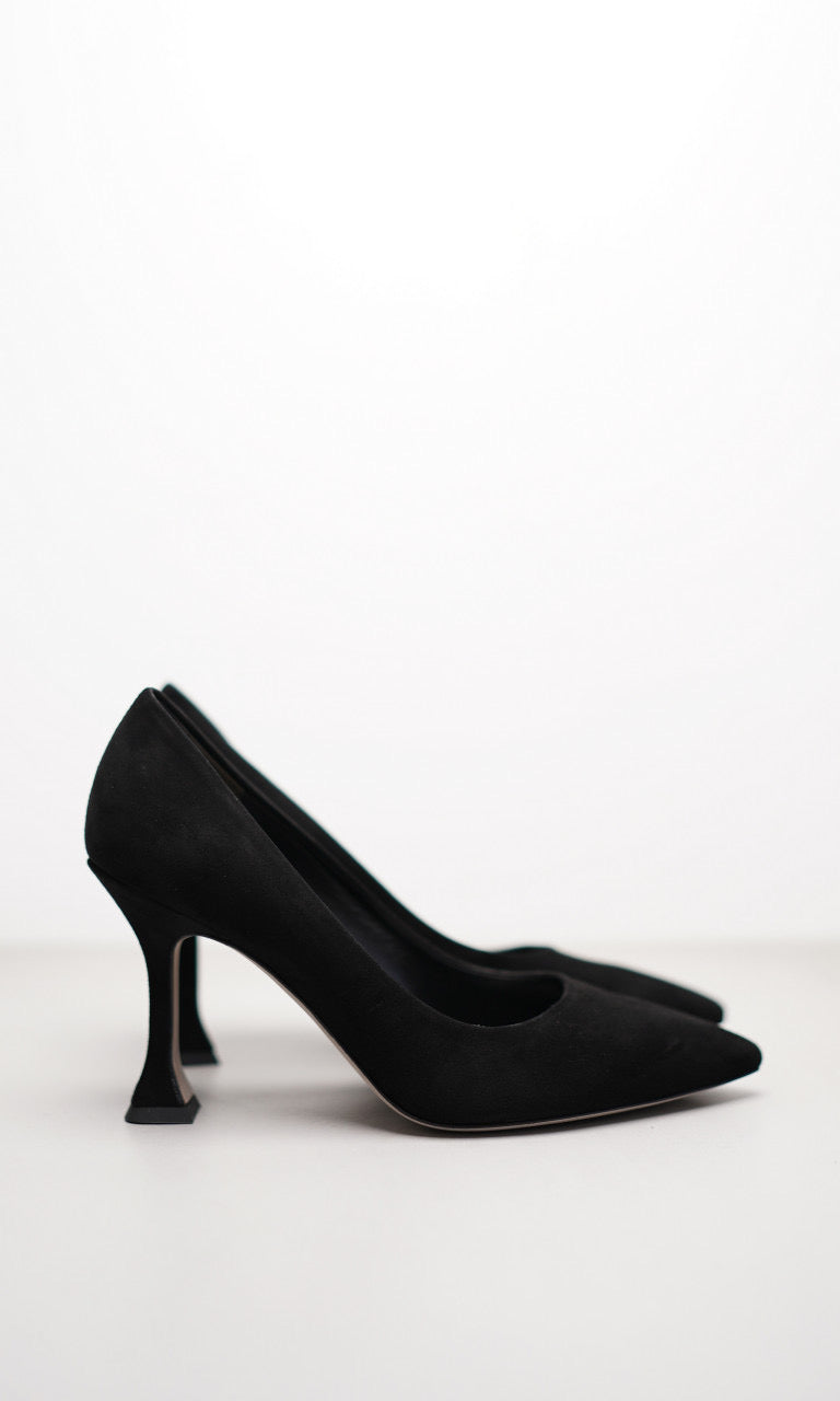 Ivy Suede Court Shoe