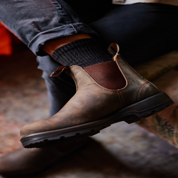 Blundstone 585 Rustic Brown Chelsea Boot - view 9