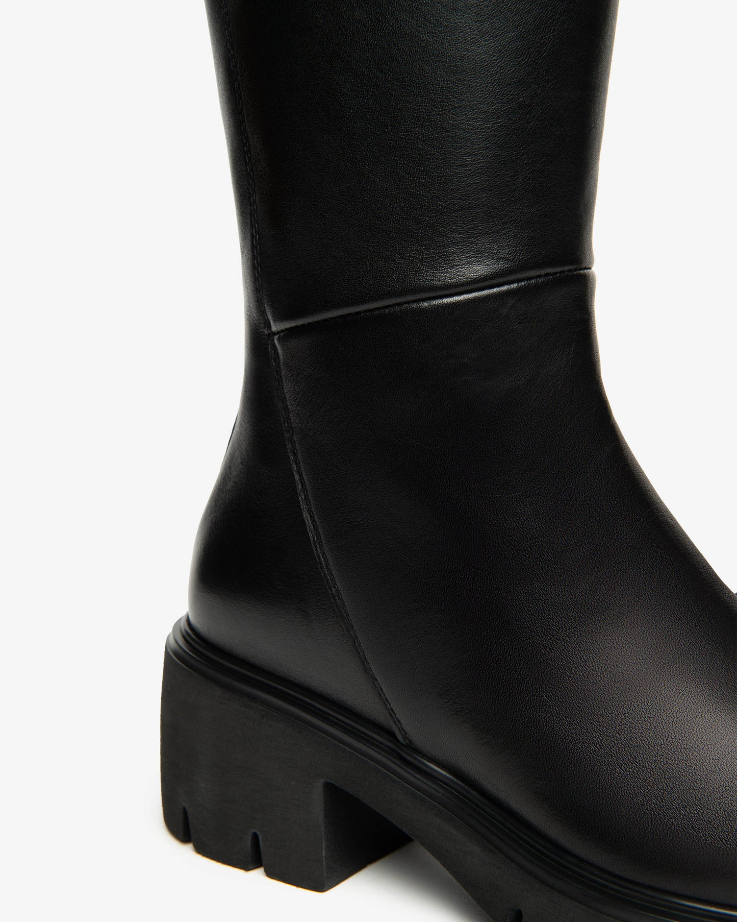 Knee High Blsck Leather Boot