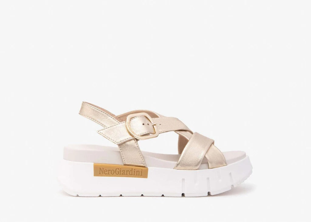 Leather Criss Cross Sporty Sandal