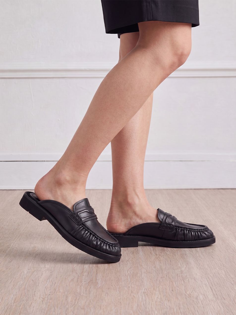 Jones Slip On Ruffle Loafer
