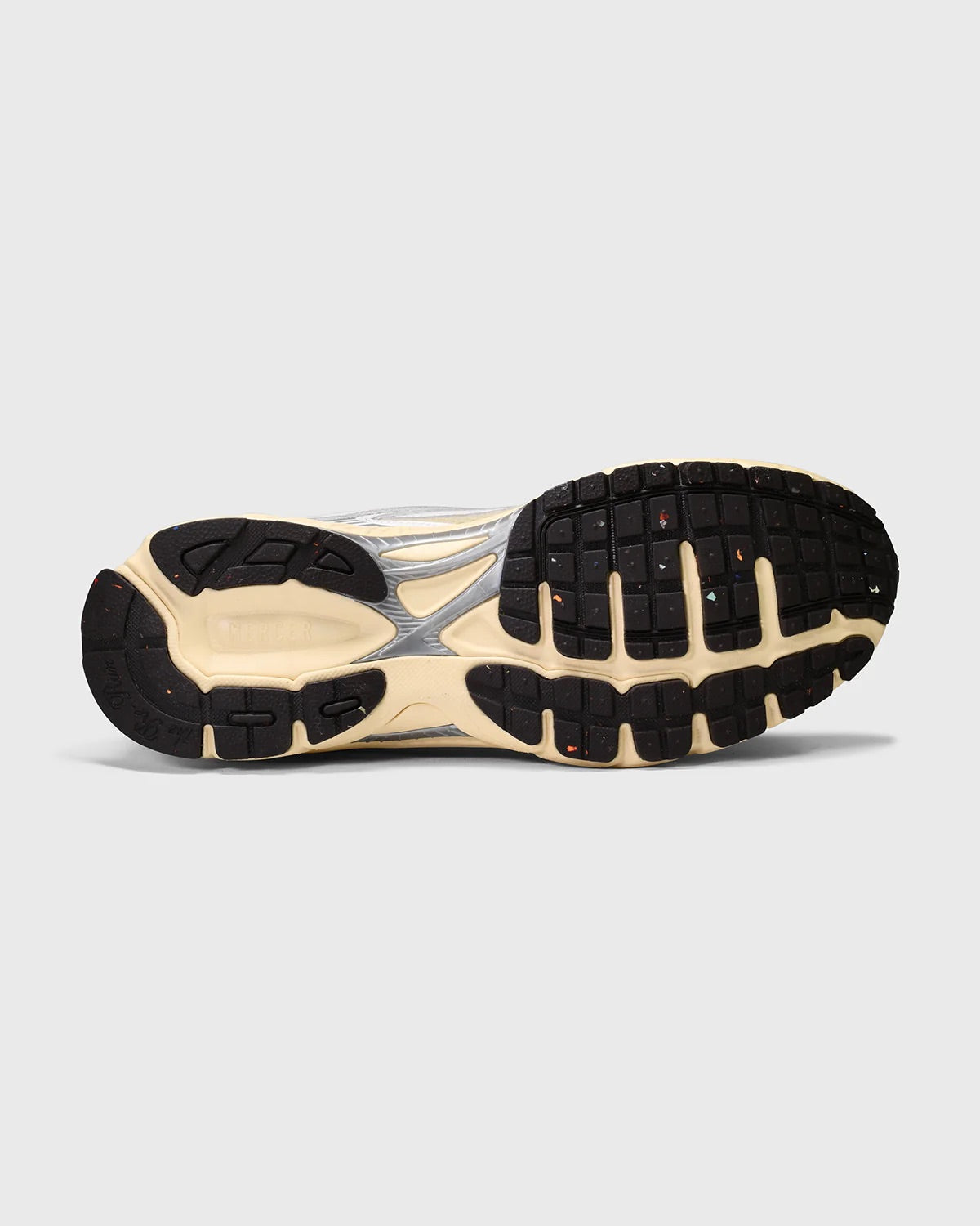 The Re-Run Vintage White/Brown