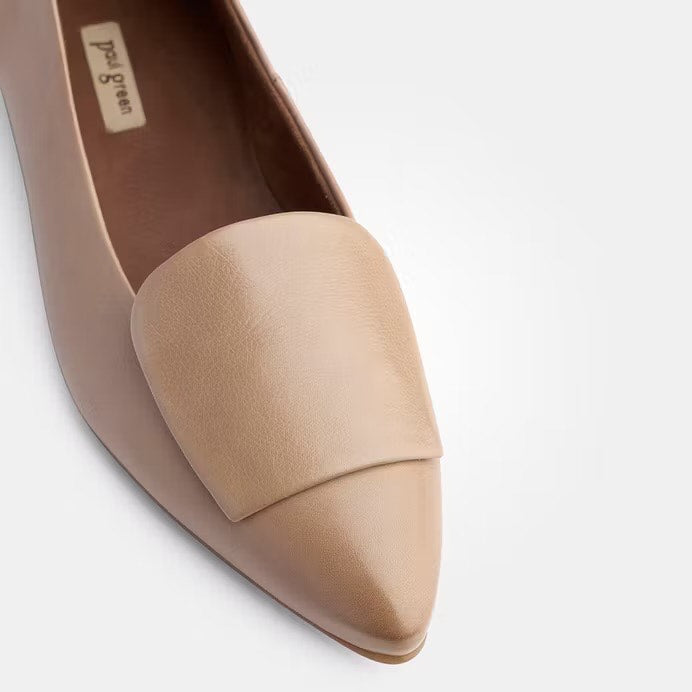 Leather Pump With Detail