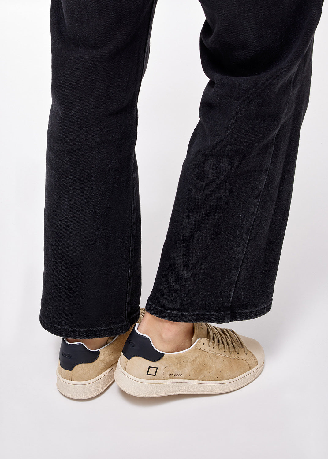 Base Sneaker In Beige Suede