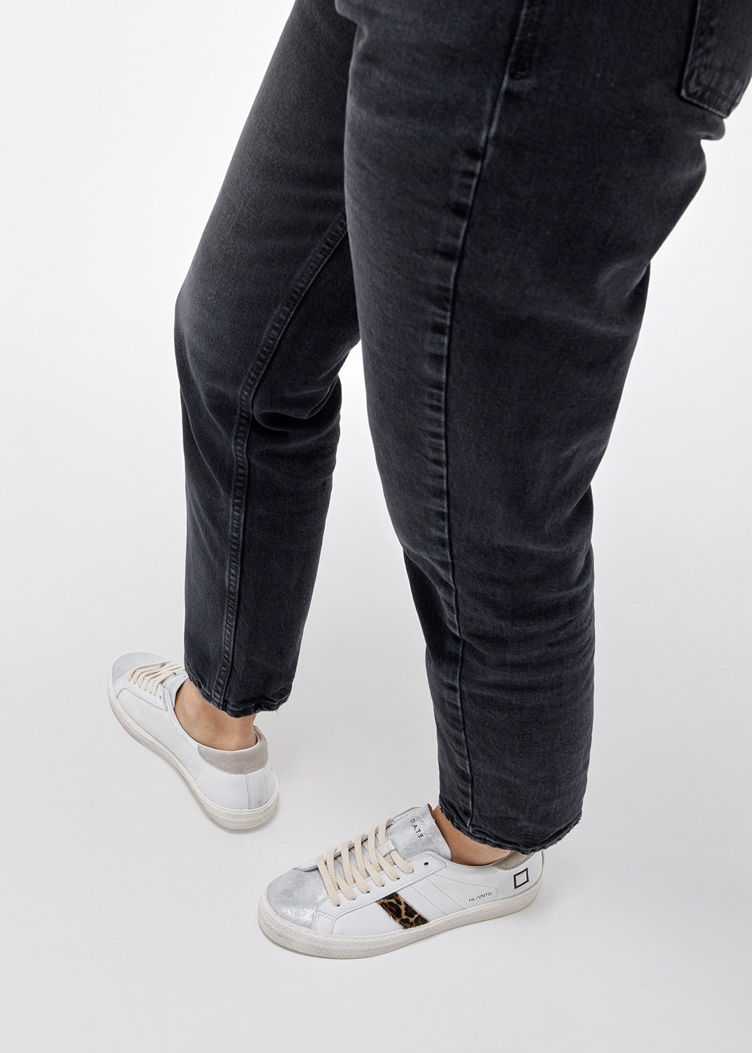 Hill Low Vintage White Leopard
