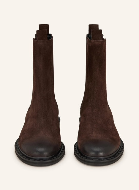 Amari Suede Boot In Pepe