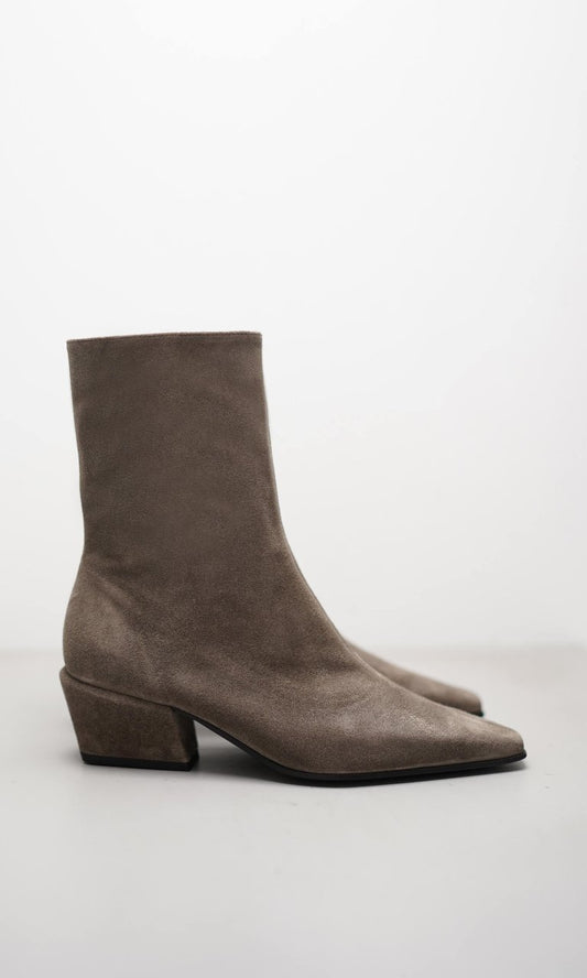 Umbra Suede Boot