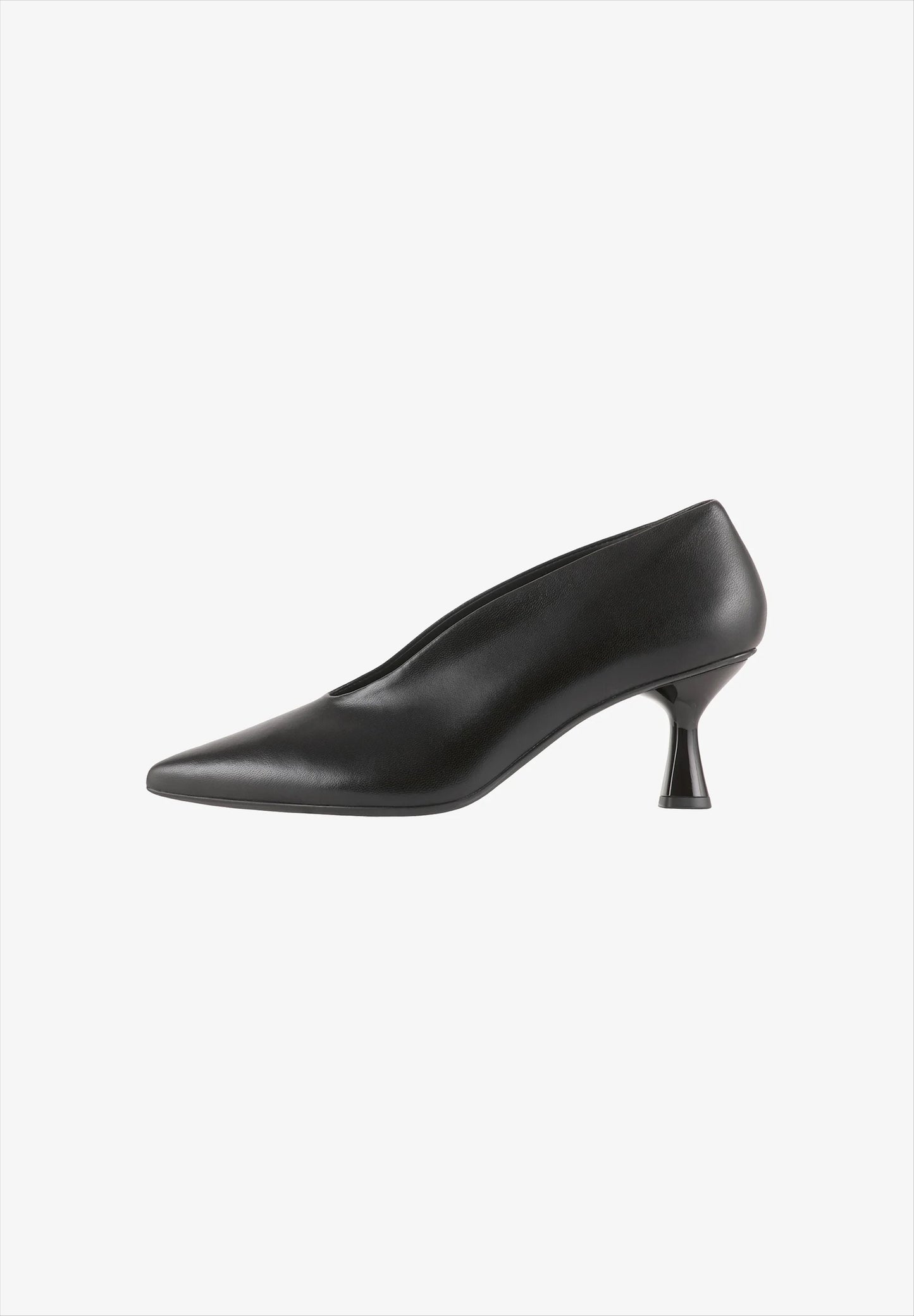 Black Leather Heel Low Vamp