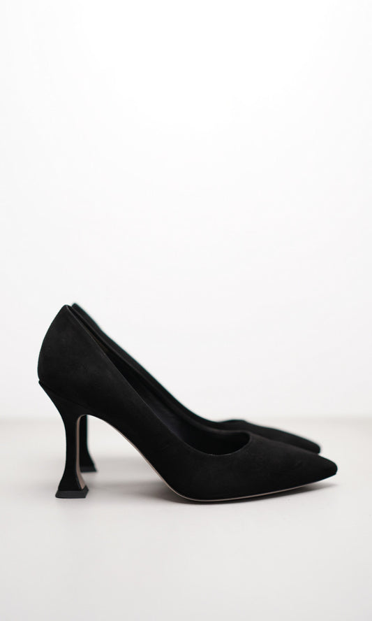 Ivy Suede Court Shoe