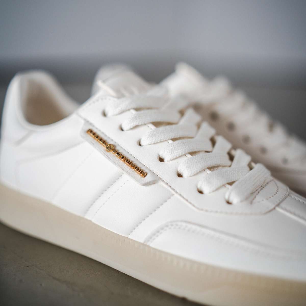 Pop Sneaker In Butter Leather With Gold