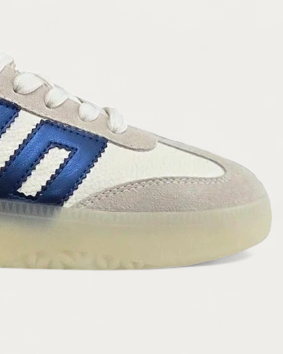 BACK70 Boston Ice White and Metallic Blue Sneaker, toe detail