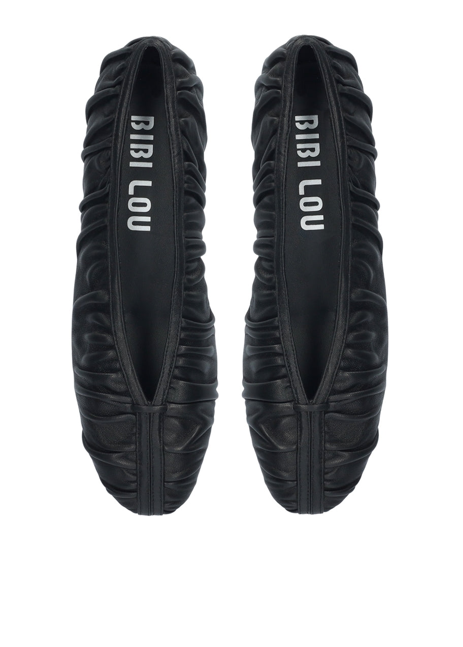 Ruffled Leather Ballerina In Black
