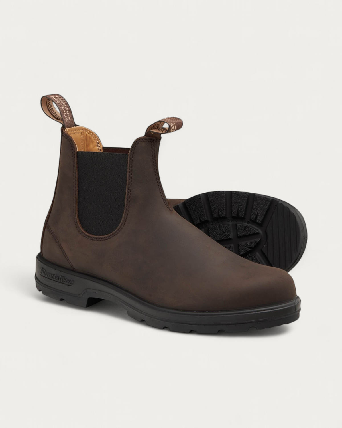 Blundstone 2340 Brown Chelsea boot - pair and sole view