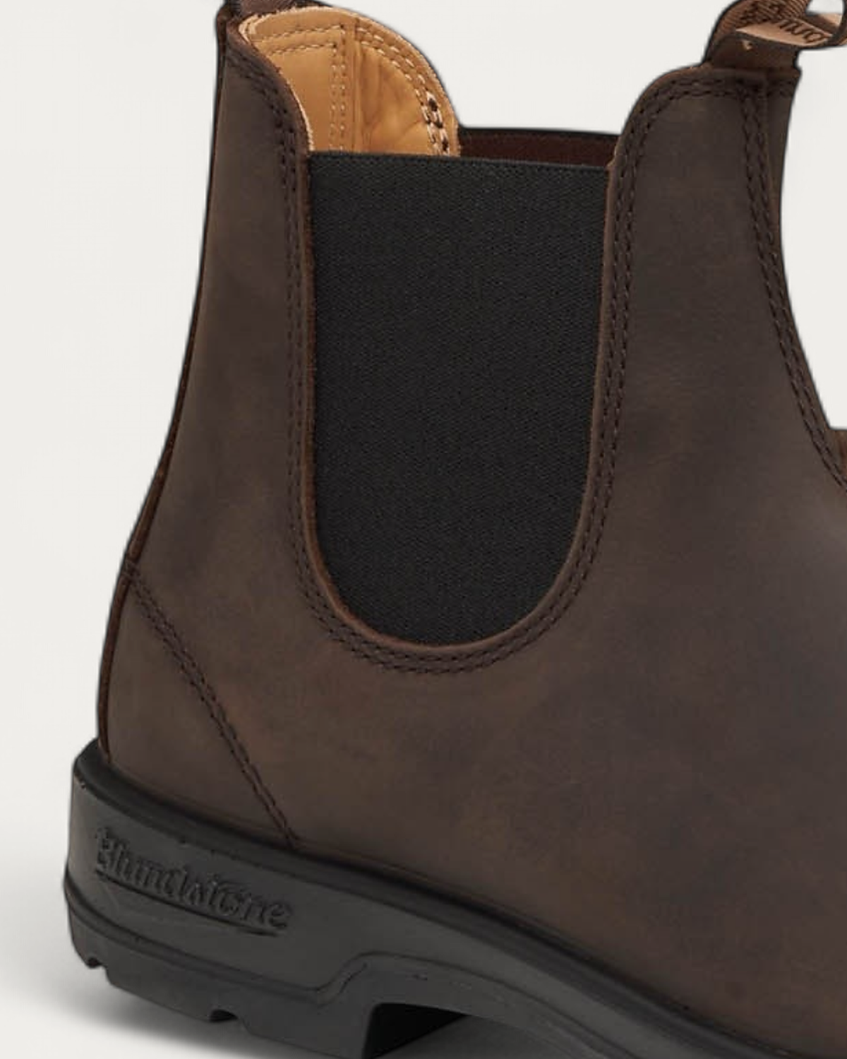 Blundstone 2340 Brown Chelsea boot - pull tab and leather interior detail
