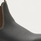 Blundstone 500 Stout Brown Chelsea Boot leather and contrast stitching detail