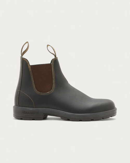 Blundstone 500 Stout Brown Chelsea Boot, side profile showing brown elastic gusset and stout brown leather upper