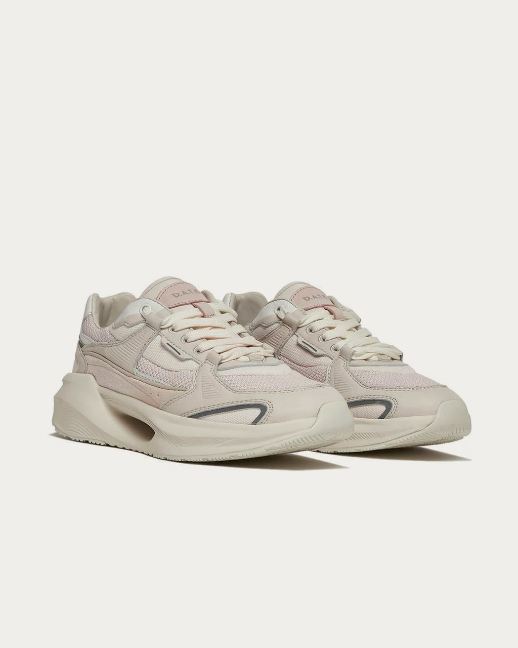 Pair of D.A.T.E. Vela Hybrid pink sneakers, three-quarter front view