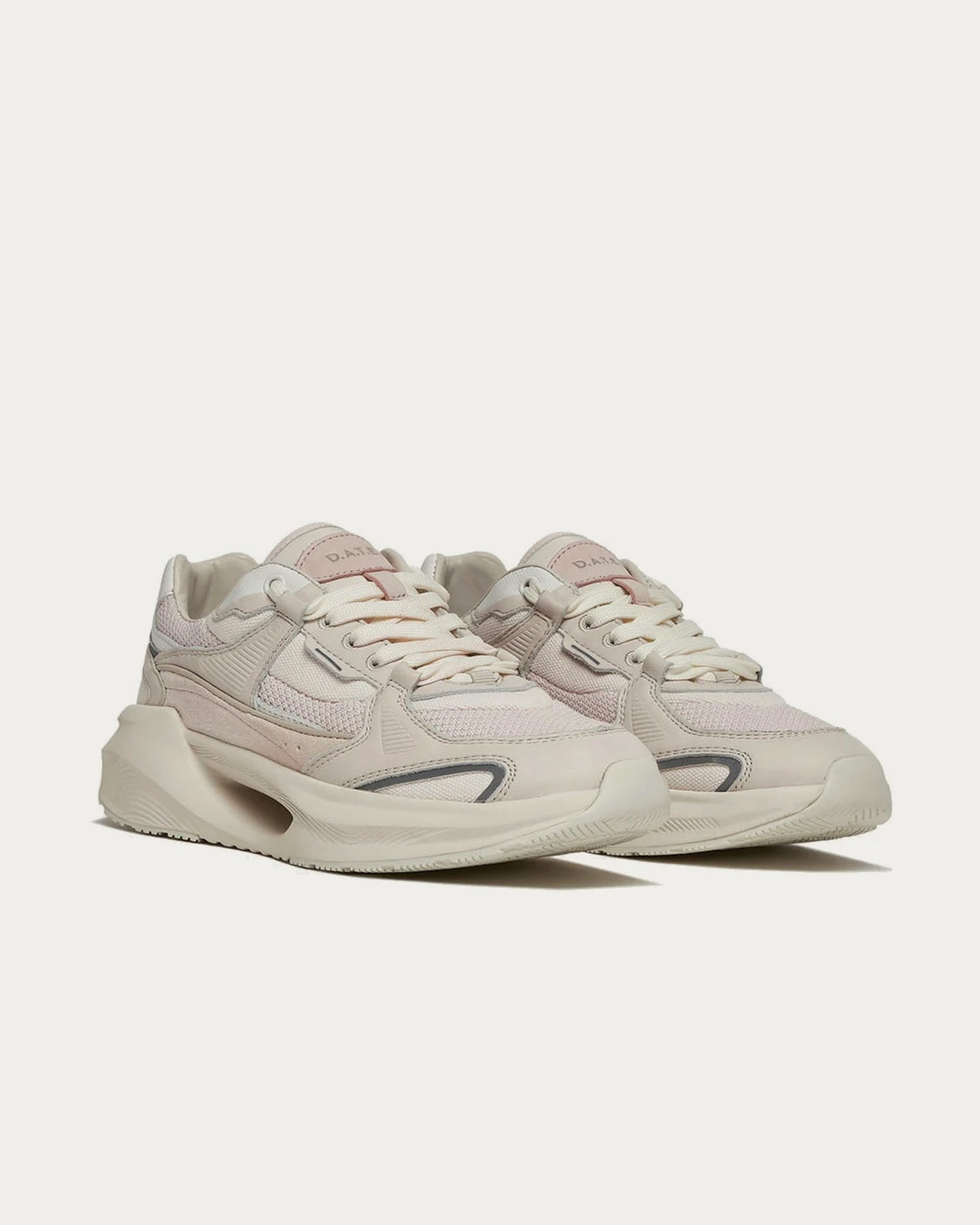 Pair of D.A.T.E. Vela Hybrid pink sneakers, three-quarter front view