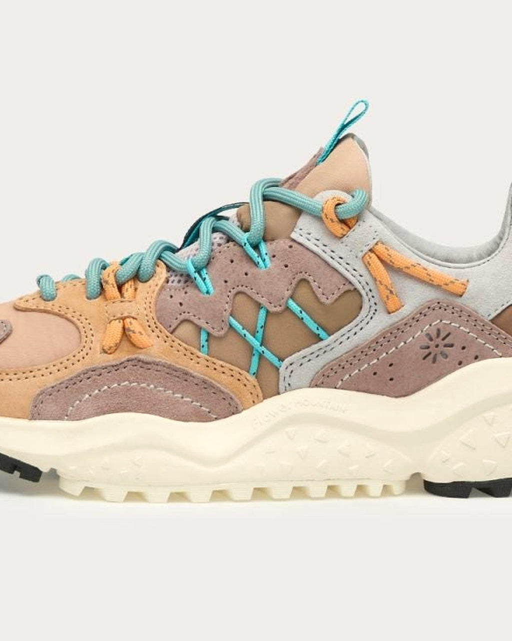 Flower Mountain Yamabushi 1M51 sneaker, front three-quarter close-up