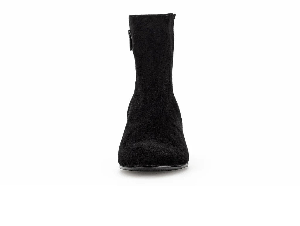 Black Boot