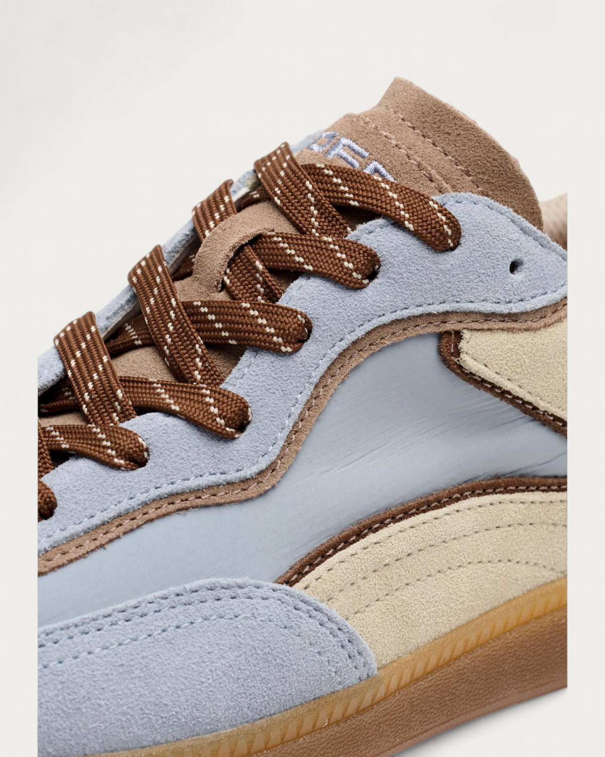 Hoff Park sneaker in blue - lacing close up