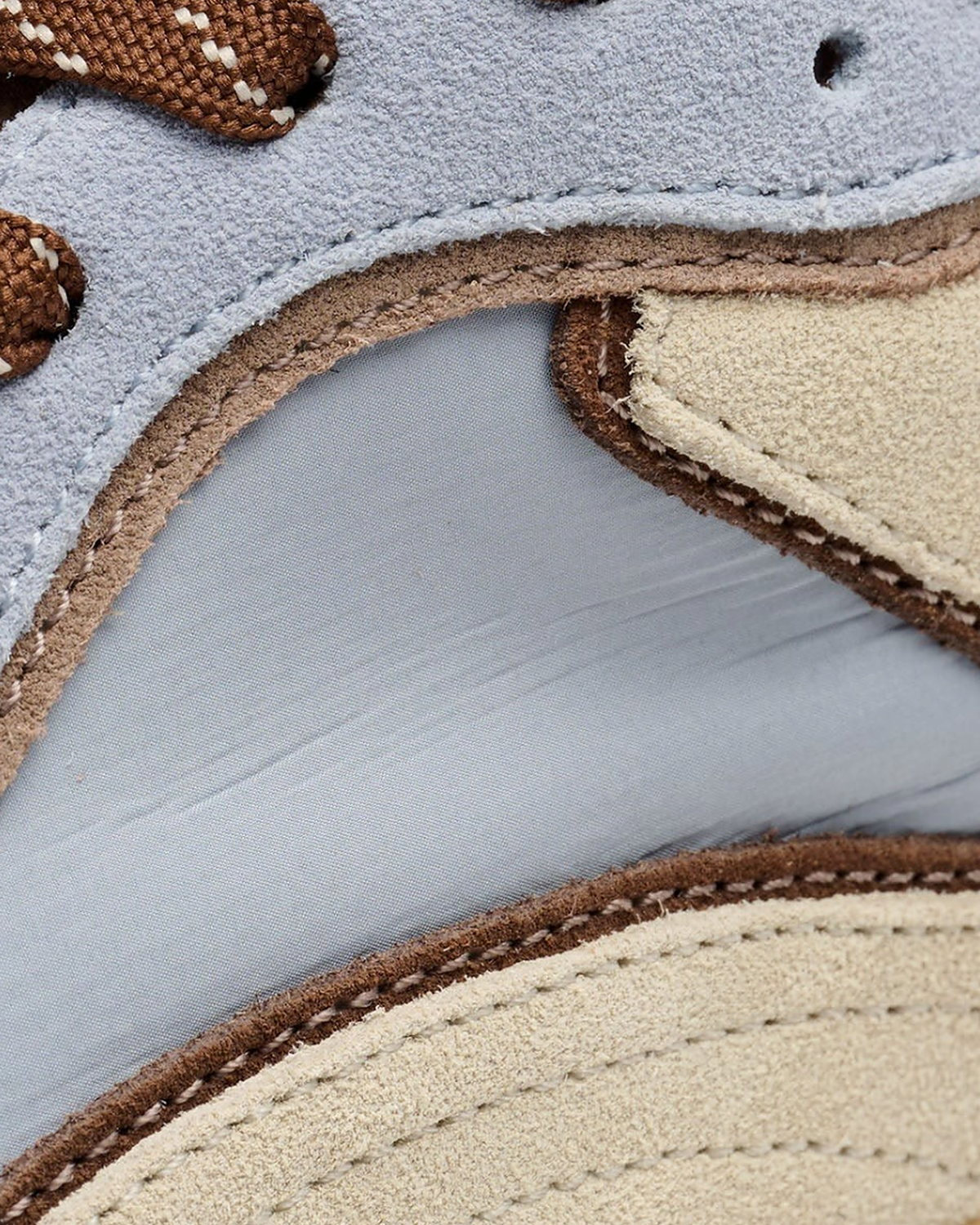 Hoff Park sneaker in blue - panel detail