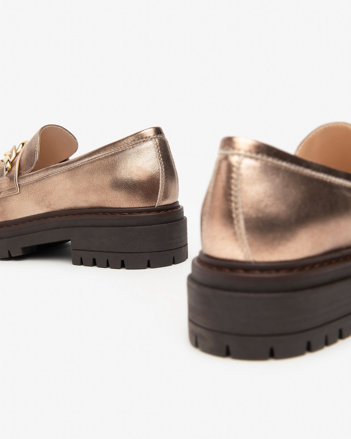 Gold Chunkt Loafer With Chain