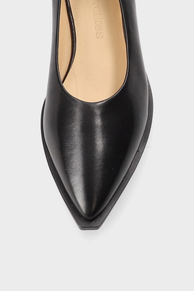 Black Leather Pump