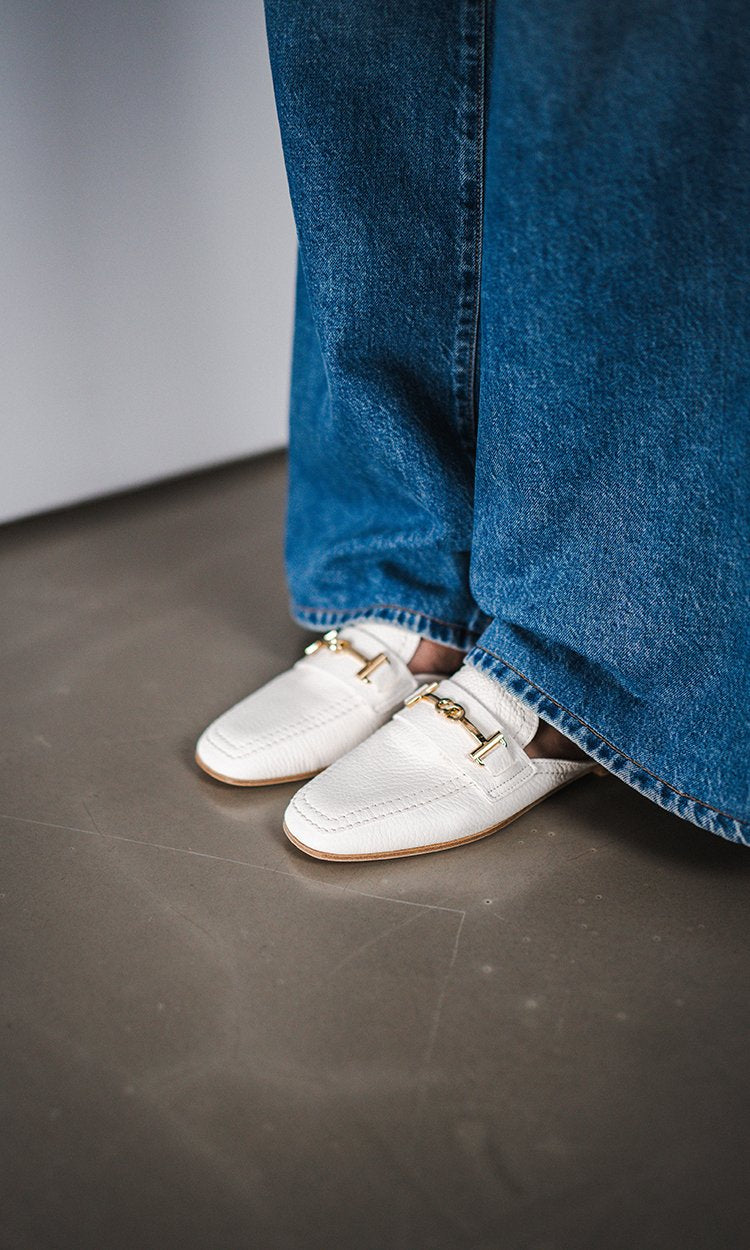 Grained Leather Mule Loafer In Off White