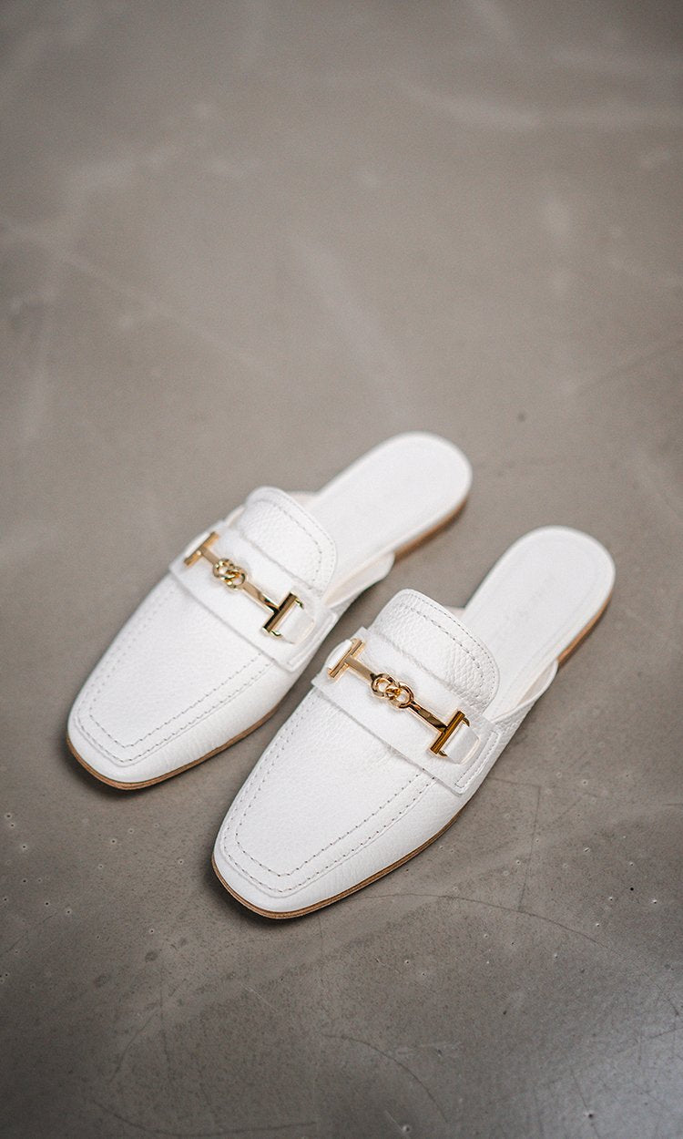 Grained Leather Mule Loafer In Off White