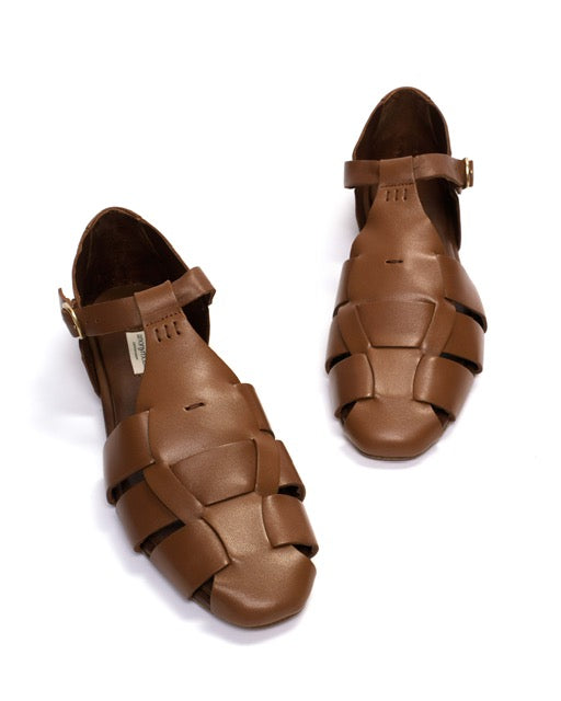 Lain Flat In Caramel