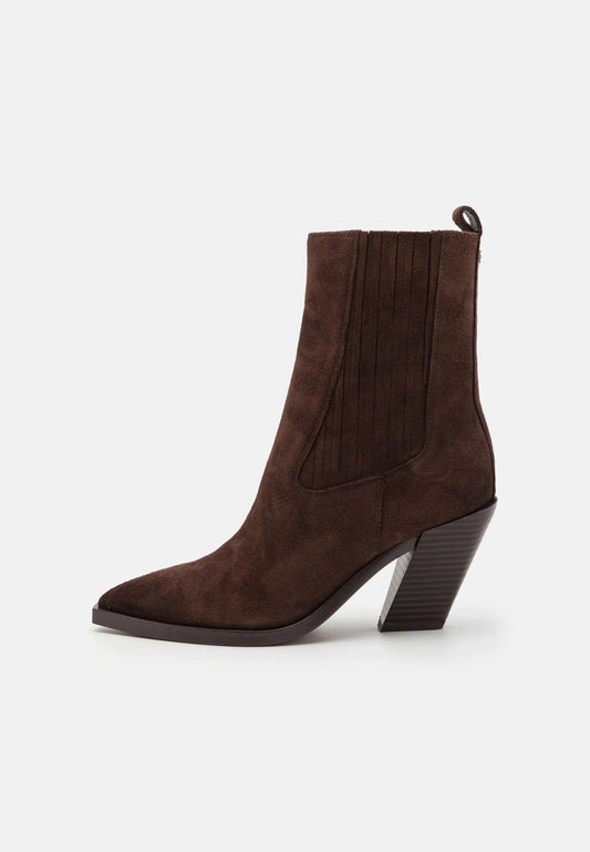 Western Style Boot In Brown Suede