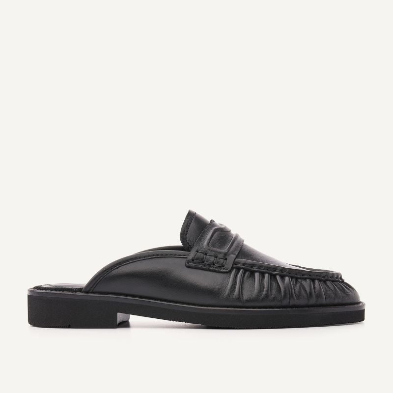 Jones Slip On Ruffle Loafer