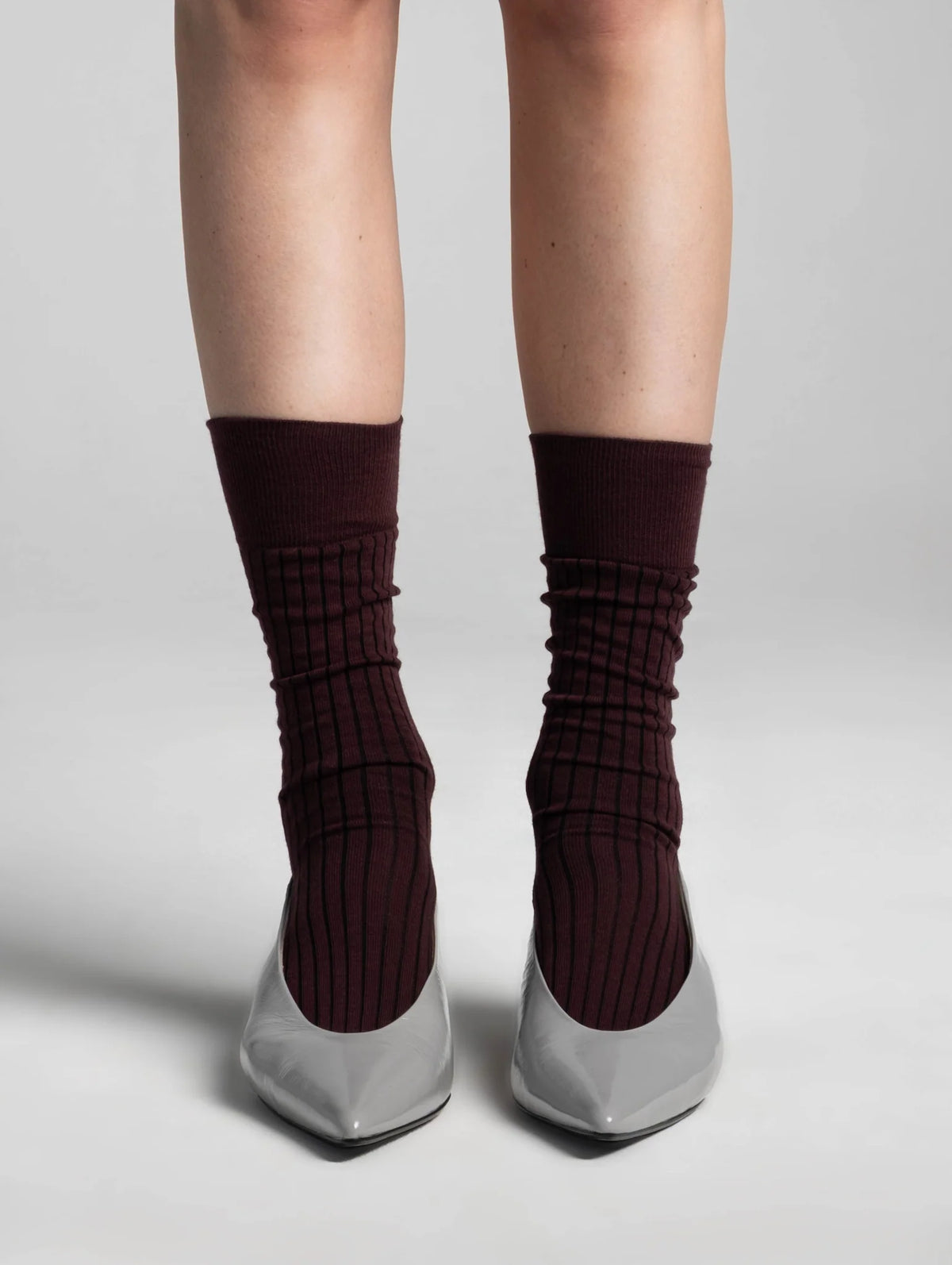 Aydo Studios Lublin Rhythm socks in Blush Thread, worn front view