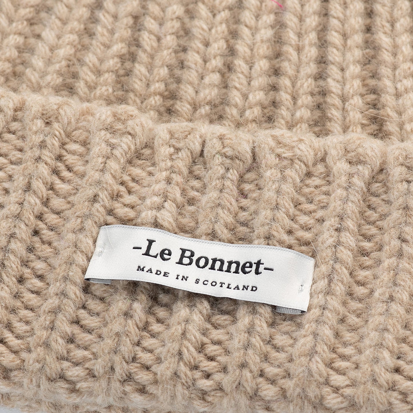 Le Bonnet Logo In Sand