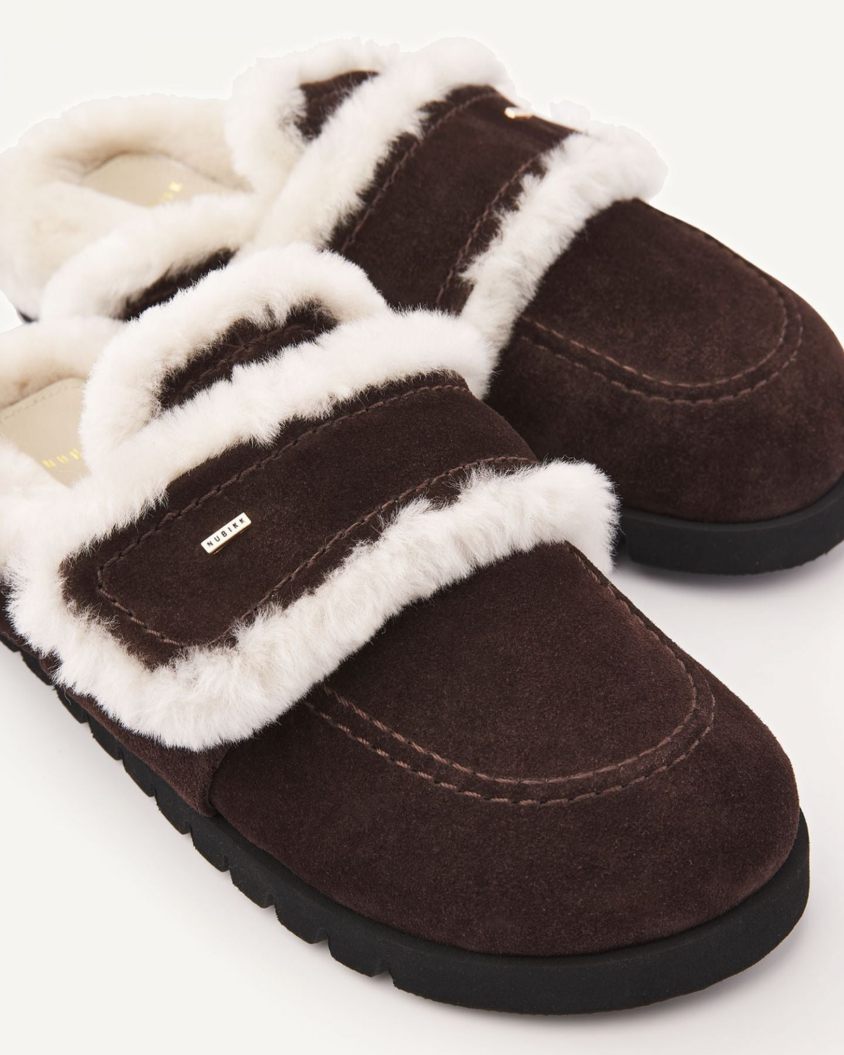 NUBIKK Teddy Espresso Suede Shearling Clog, close-up detail
