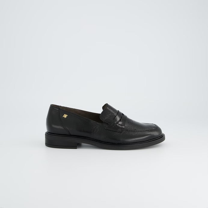 Classic Black Glossy Loafer
