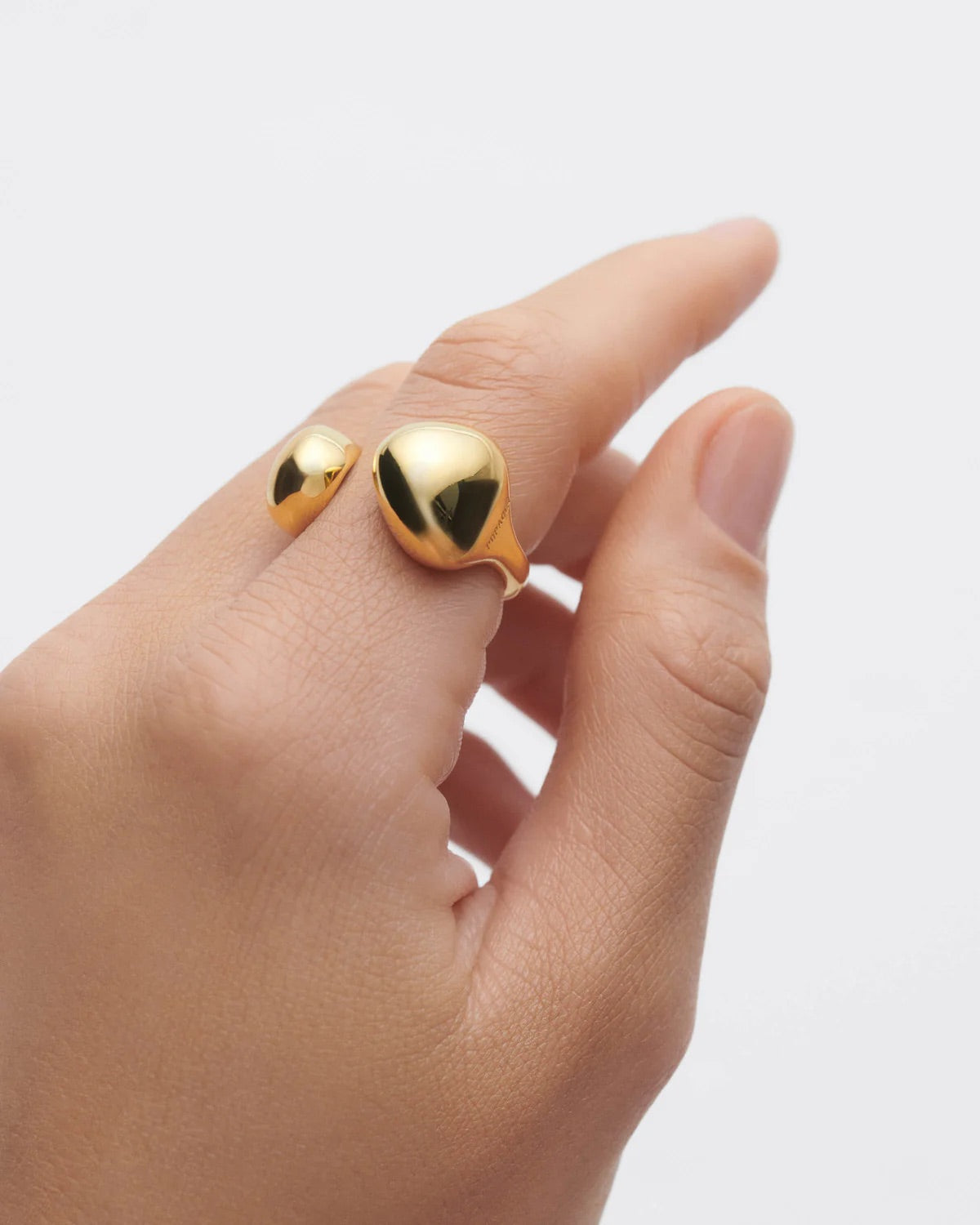 Gravity Ring In Gold