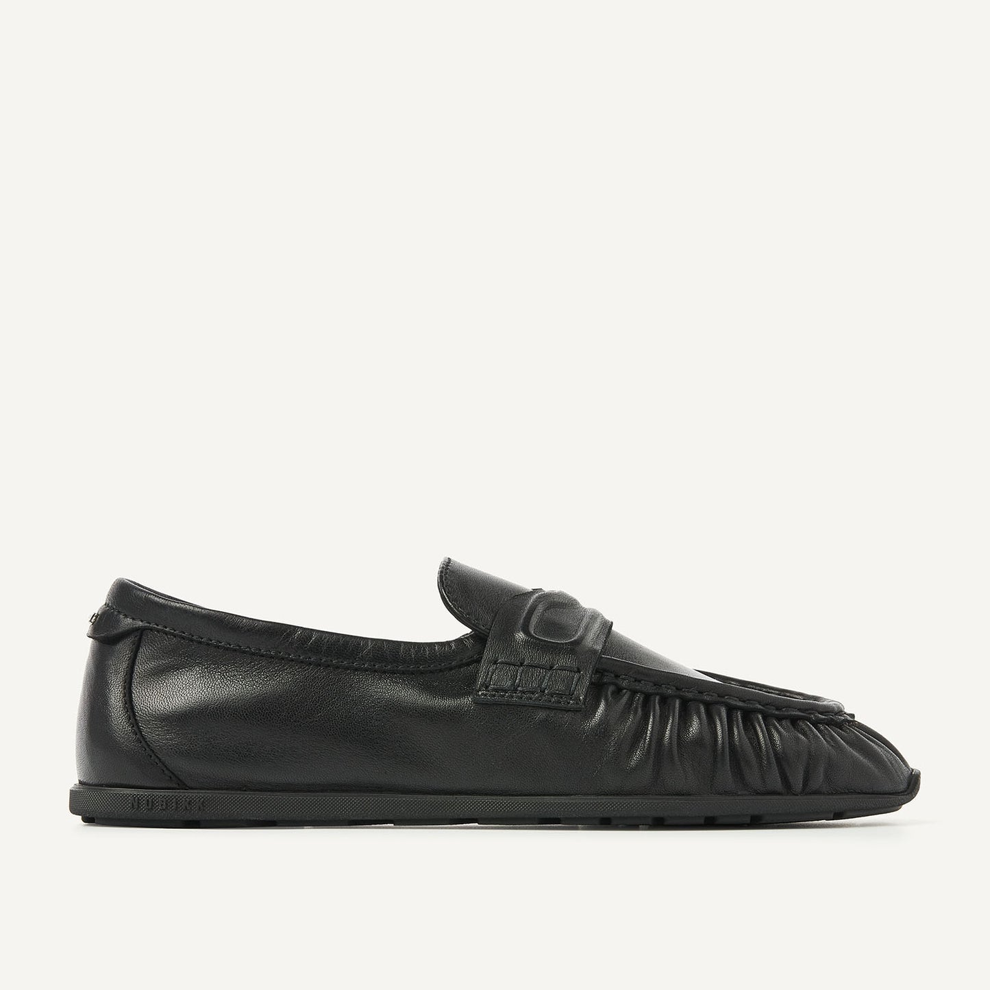 Riley Mio Loafer In Black