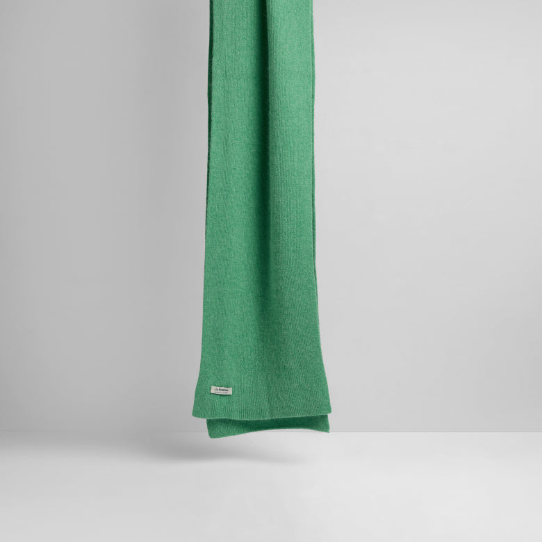 Ribbed Scarf in Jade