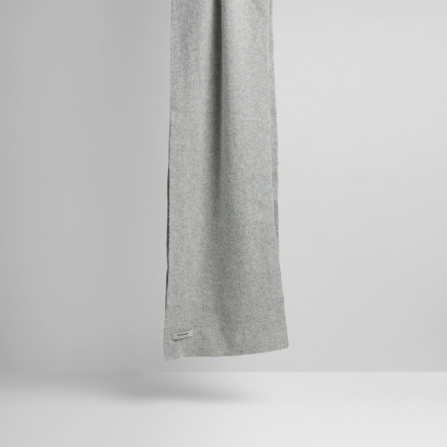 Ribbed Scarf In Irridescent