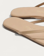 TKEES Flily Nudes Sunkissed Beige Leather Flip Flop, heel detail