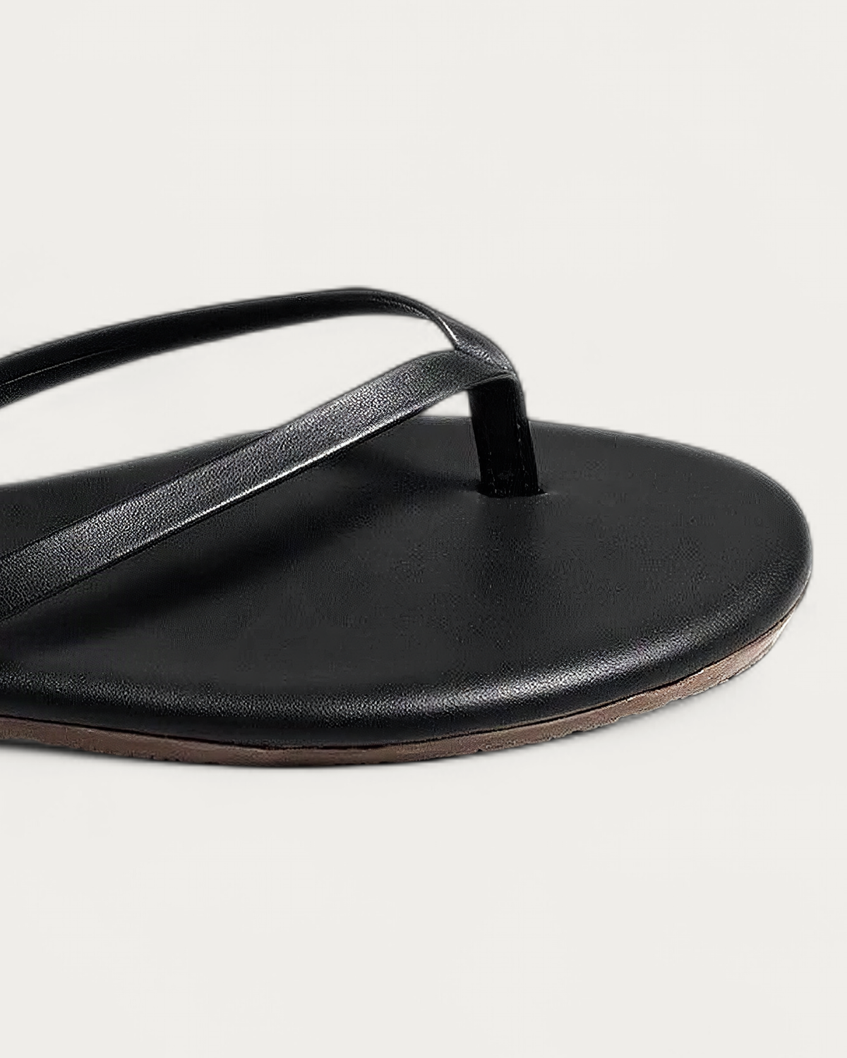 TKEES Liner Sable Black Leather Flip Flop, toe detail