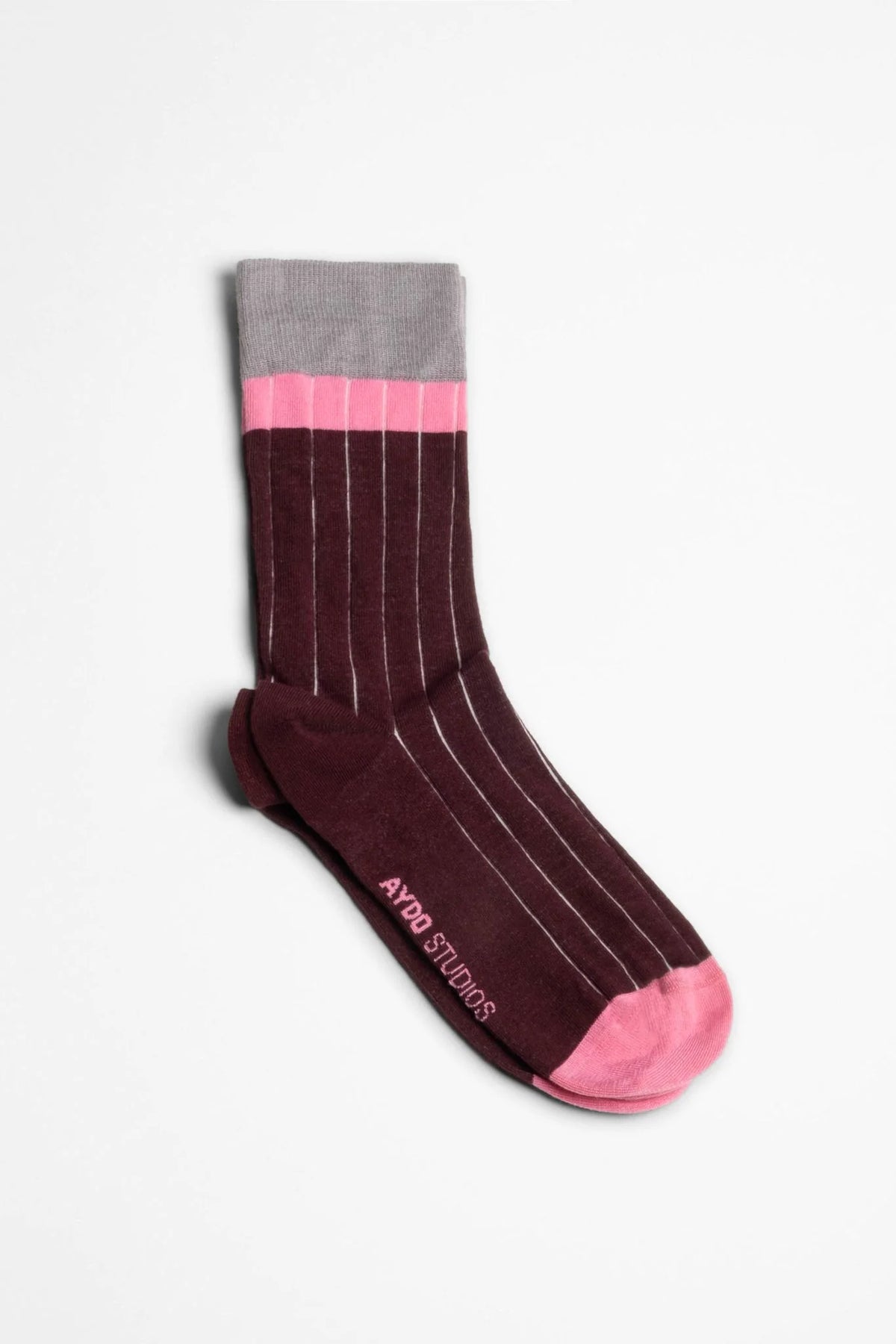 Aydo Studios Varna Flow socks in Muted Nectar, single sock side view