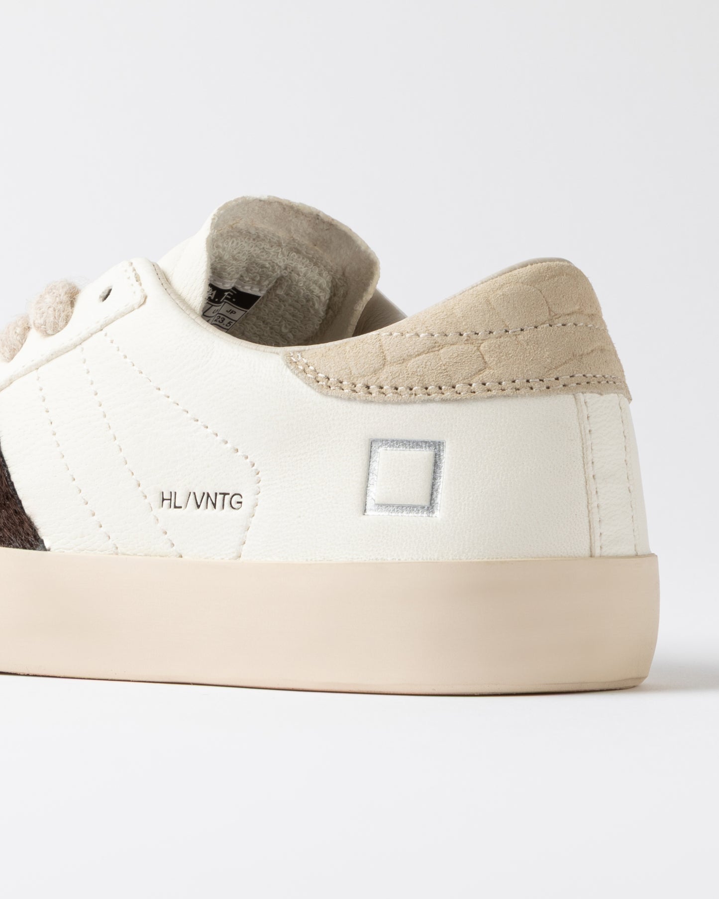 Hill Low Vintage Milk