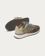 Wushu Ruyi Master 612 sneaker, pair with one sneaker showing the rubber outsole