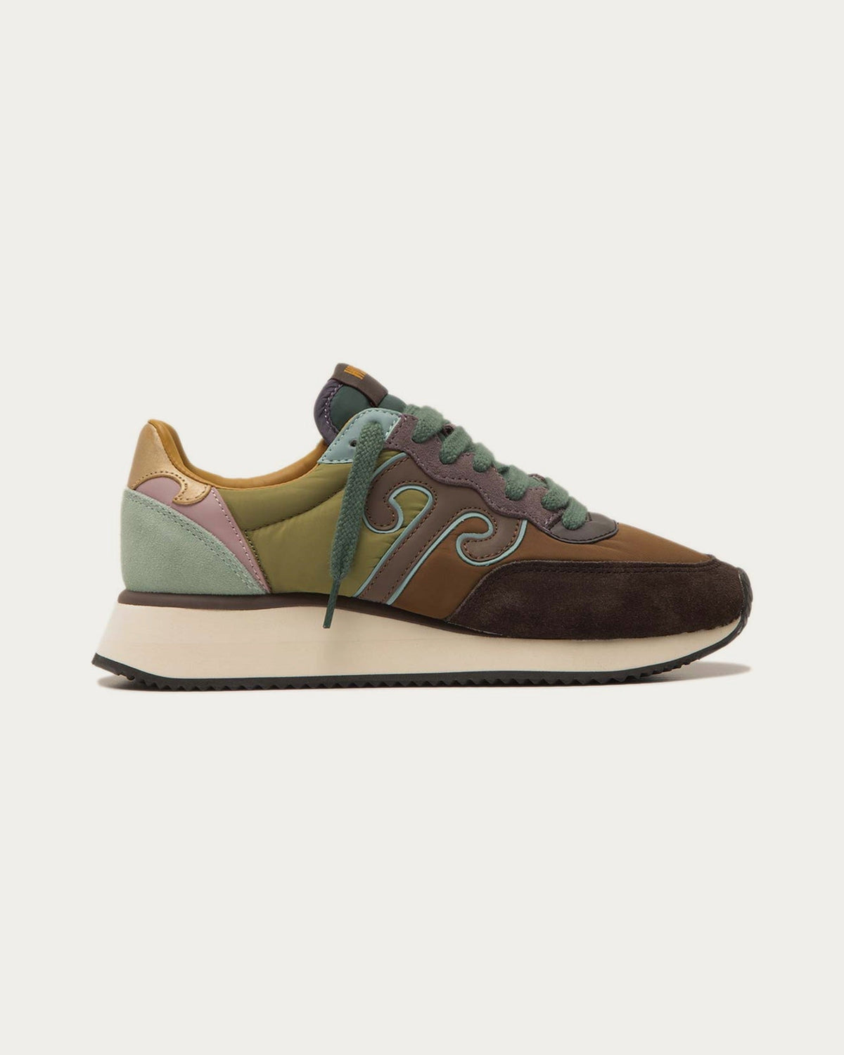 Wushu Ruyi Master 612 sneaker in dark brown suede with brown, green and gold nylon and forest green laces, side profile