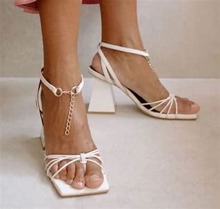 Cactus Sandal In Off White